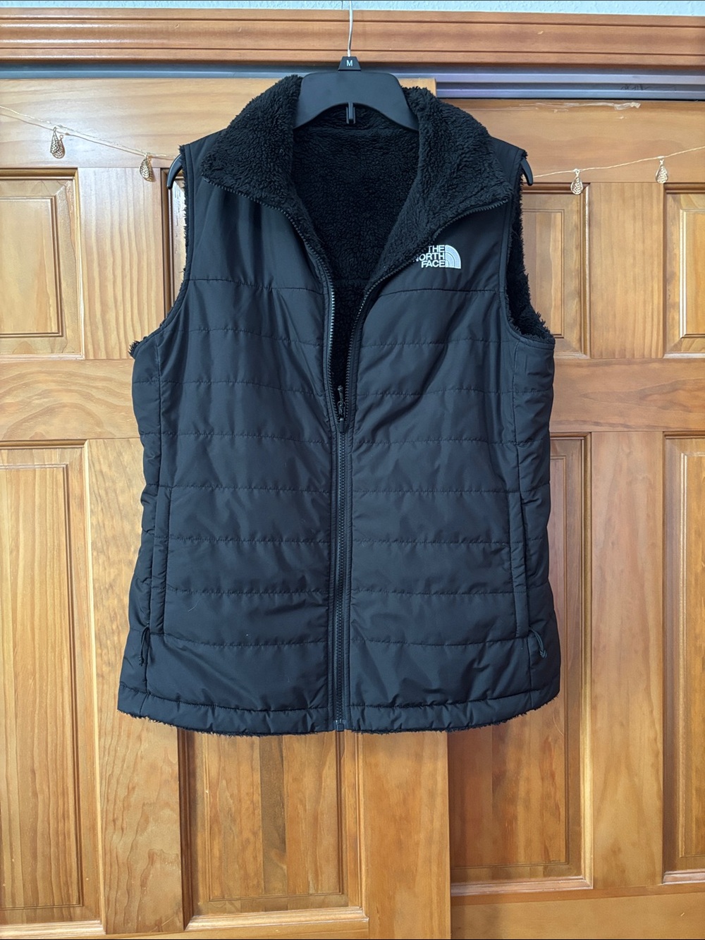The North Face Women's Black Reversible Sherpa-Lined Vest